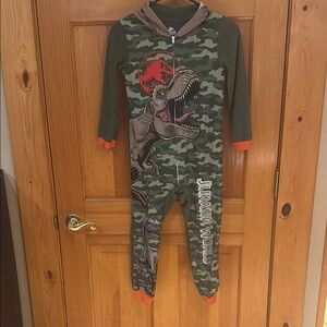 Kids Dinosaur One Piece - Green Camo Jurassic World size boys 6/7
